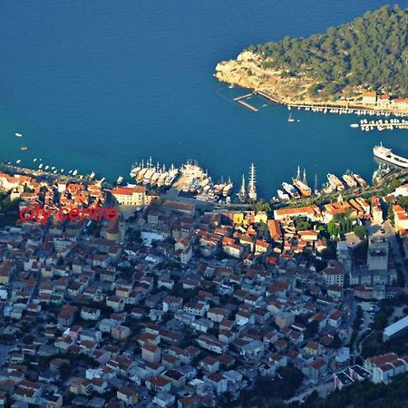 Apartment For 6 In Makarska Centar 外观 照片