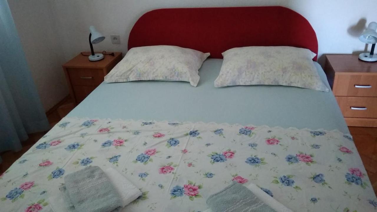Apartment For 6 In Makarska Centar 外观 照片
