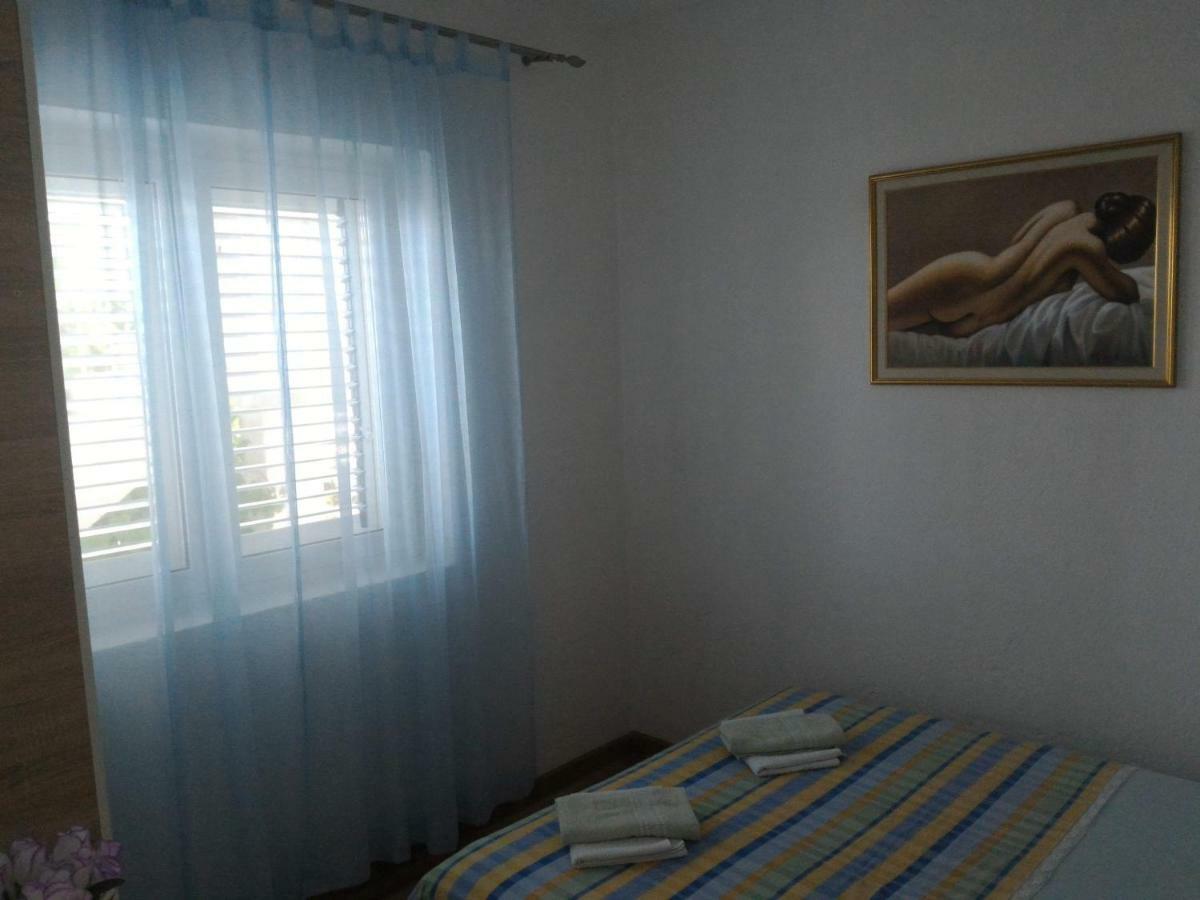 Apartment For 6 In Makarska Centar 外观 照片