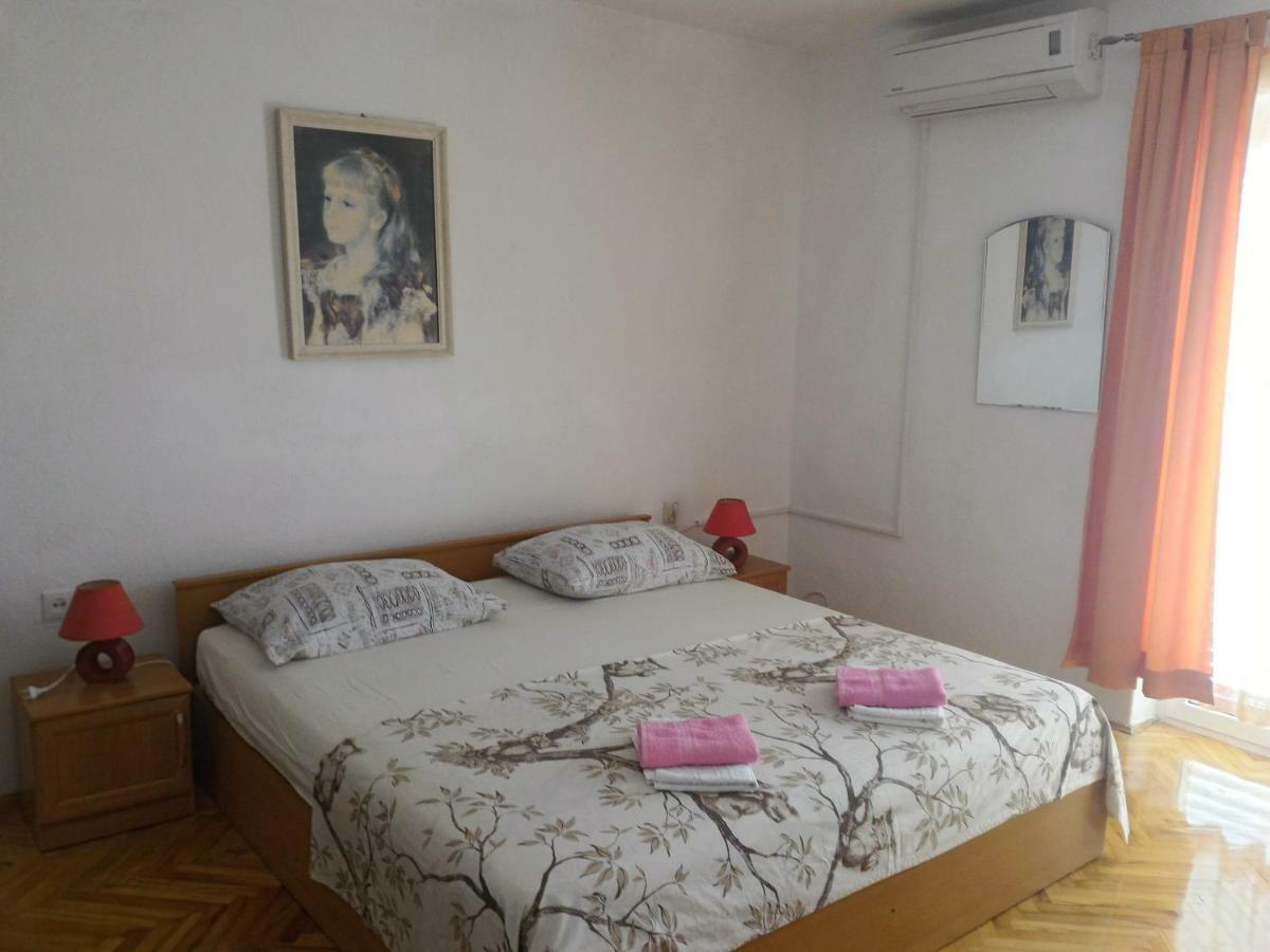 Apartment For 6 In Makarska Centar 外观 照片