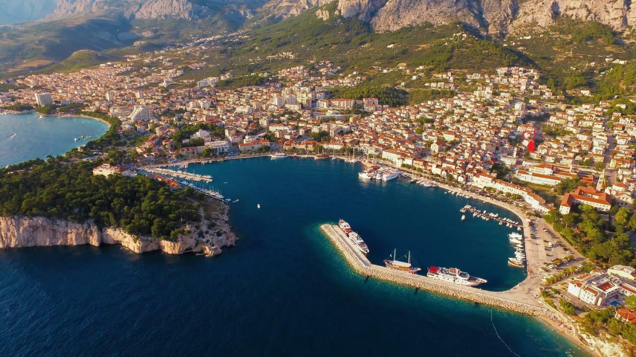 Apartment For 6 In Makarska Centar 外观 照片